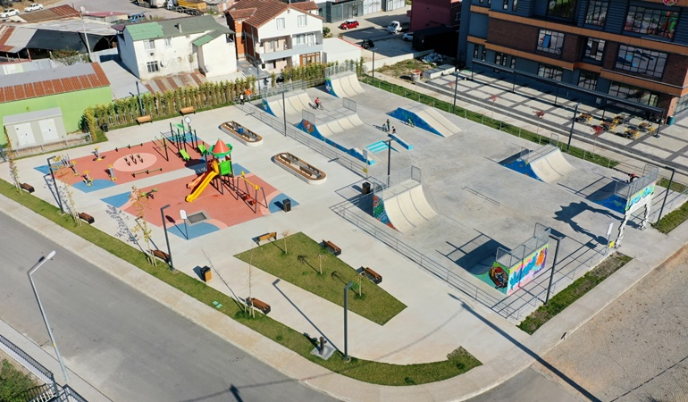 O ilçede inşa edilen ikinci skate park gençlerin gözdesi 