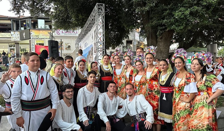 Sahne İzmit Topluluğu, Makedonya’daki performansıyla şehrimizi gururlandırdı