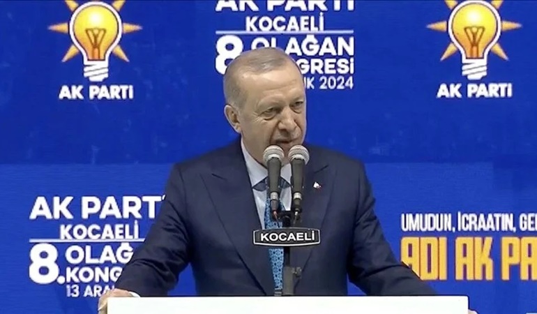 Tayyip Erdoğan'ın İzmit'te de gündemi CHP!