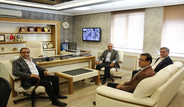 TBMM Başkanvekili Haydar Akar, Atakent Cihan Hastanesi’ni ziyaret etti