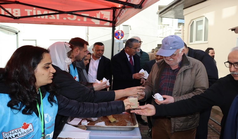 Tepecik cami cemaati ile de bir araya geldiler