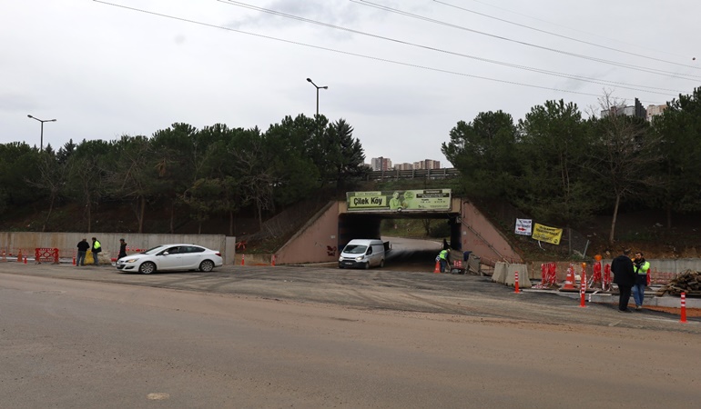 Tramvay hattı için kapatılmıştı, yeniden trafiğe açıldı