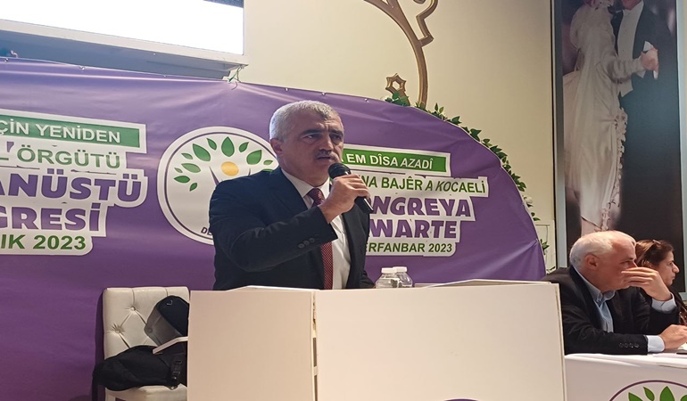 Vali Yavuz Kocaeli’nin sorunlarını görmemek için beni sosyal medyasından engellemiş