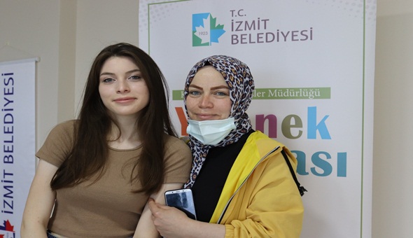 Yetenek taramasına katılan İzmitli genç kız sevinçten gözyaşlarına hâkim olamadı