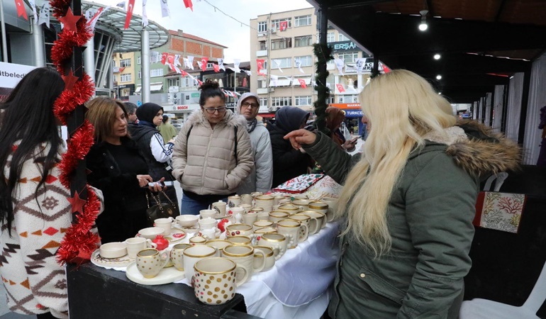 Yılbaşı İyilik Pazarı İzmitlileri bekliyor!