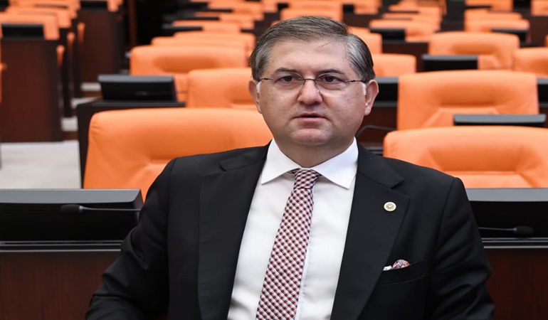 Yıldızlı isyan etti: Vergiyi Kocaeli veriyor ama her gün elektrik kesiliyor! 