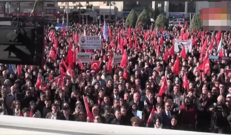 Zafer Partisi’nden İzmit’te Ümit Özdağ’a özgürlük mitingi